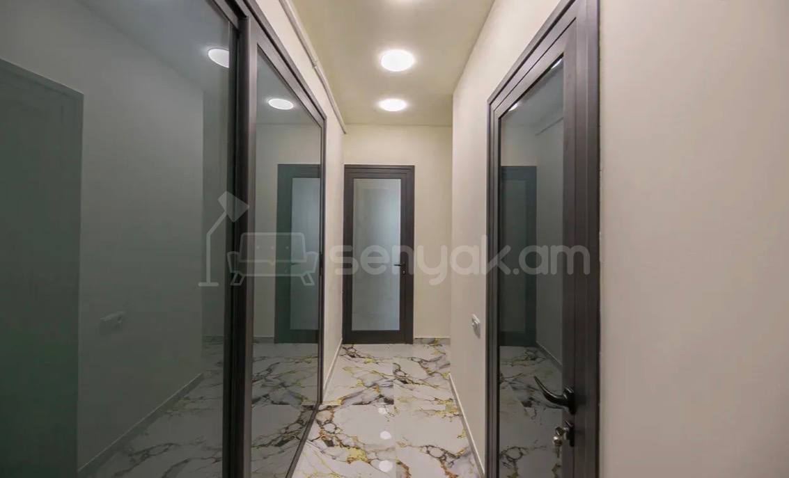 2 Սենյականոց Բնակարան Քարե Շենքում, 50քմ, 4/5 հարկ, Կապիտալ Վերանորոգված, Կահավորված, Արևկող