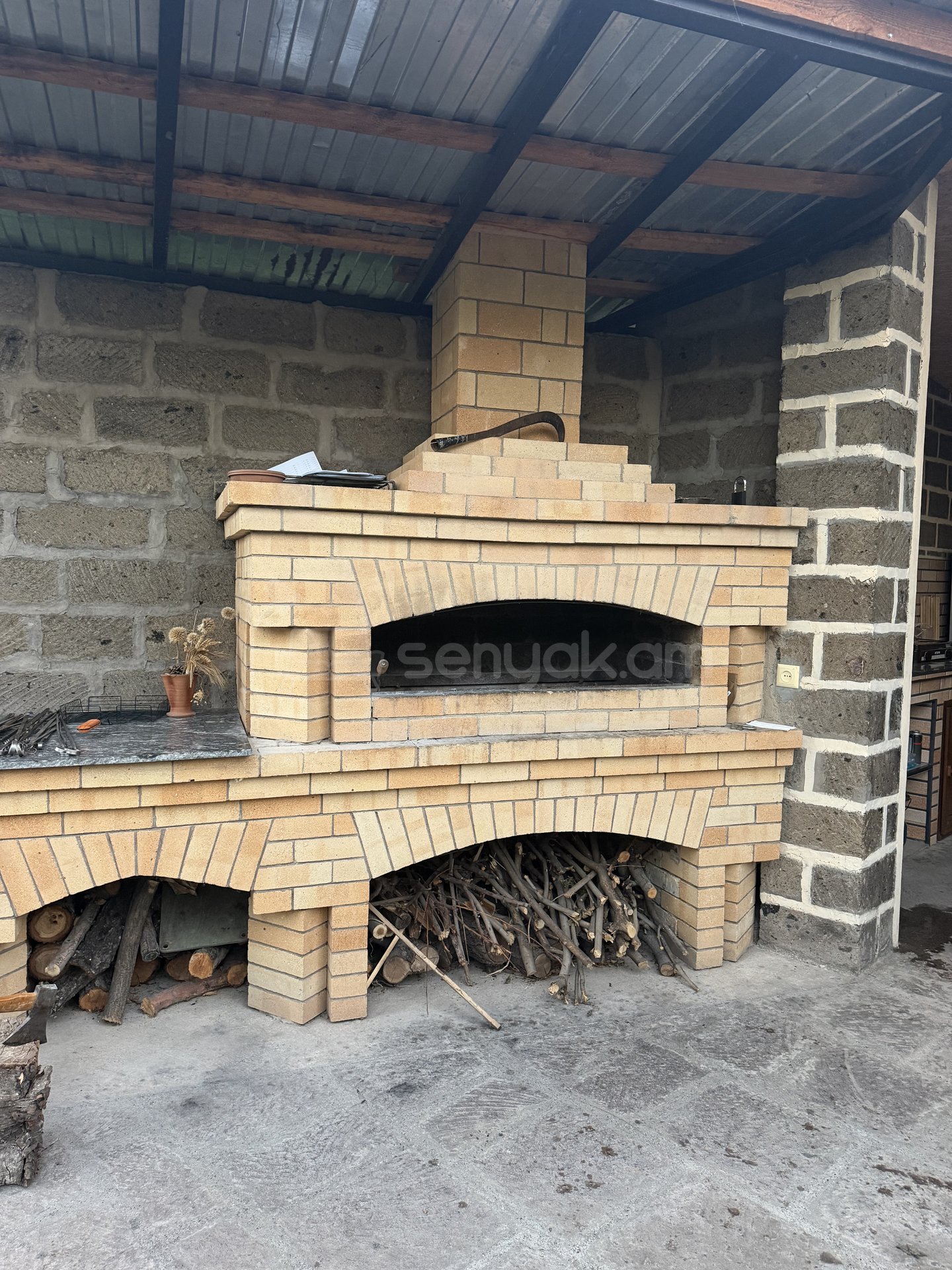 3 Սենյականոց Բնակարան, 176քմ, 2/2 հարկ, Կապիտալ Վերանորոգված
