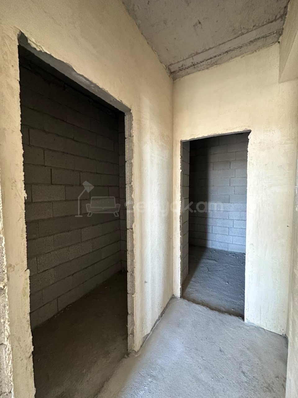 3 Սենյականոց Բնակարան, 83քմ, 11/15 հարկ, Զրոյական Վիճակում