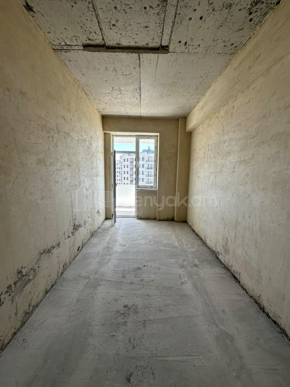 3 Սենյականոց Բնակարան, 83քմ, 11/15 հարկ, Զրոյական Վիճակում