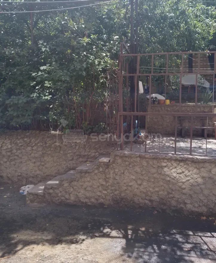 3 Սենյականոց Բնակարան Քարե Շենքում, 76քմ, 1/5 հարկ, Դիզայներական Վերանորոգված