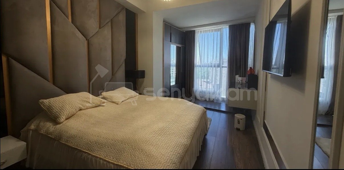 3 Սենյականոց Բնակարան Նորակառույցում, 85քմ, 8/10 հարկ, Դիզայներական Վերանորոգված, Կահավորված