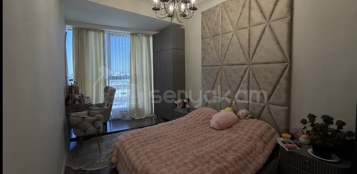 3 Սենյականոց Բնակարան Նորակառույցում, 85քմ, 8/10 հարկ, Դիզայներական Վերանորոգված, Կահավորված