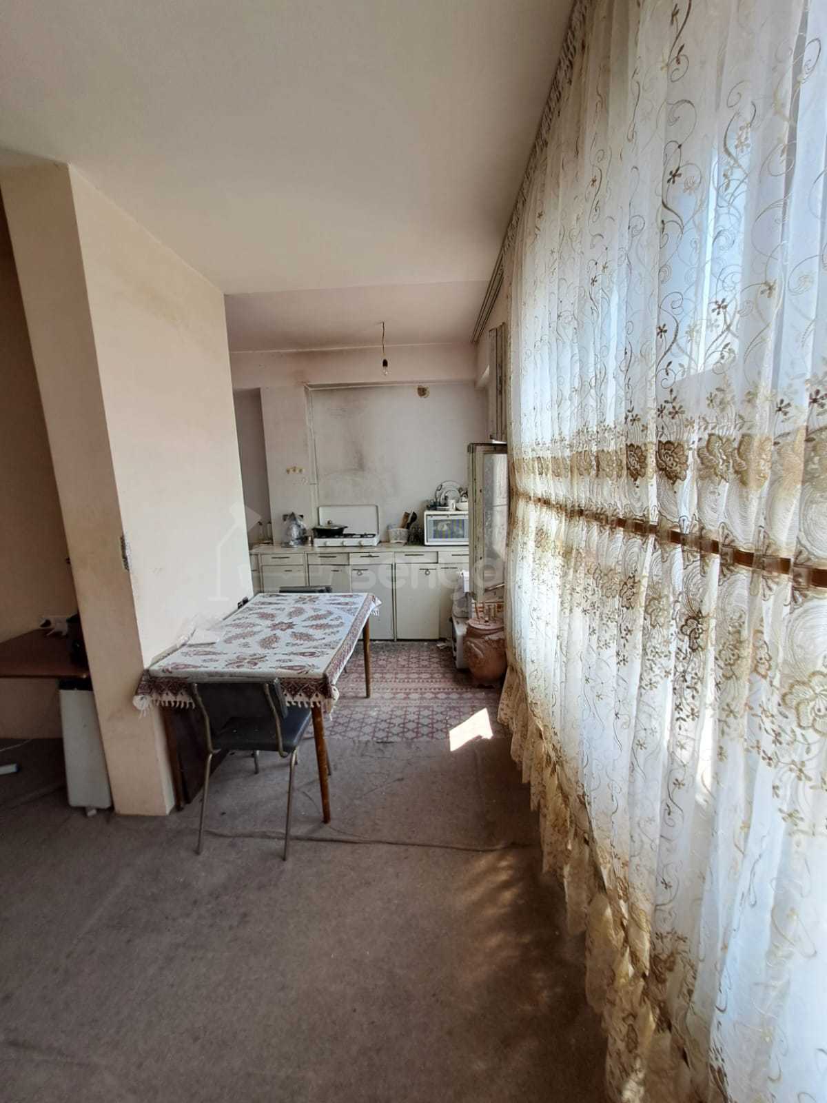 2 Սենյականոց Բնակարան, 56քմ, 9/9 հարկ, Պետական Վիճակում