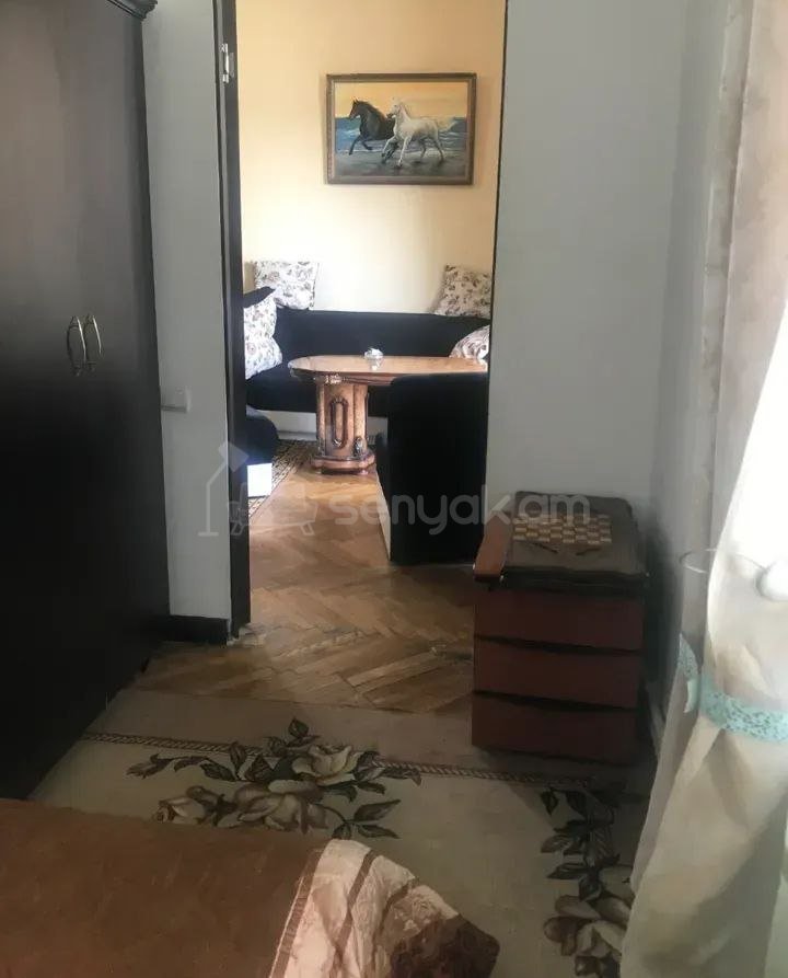 3 Սենյականոց Բնակարան Քարե Շենքում, 70քմ, 5/5 հարկ, Կոսմետիկ Վերանորոգված, Կահավորված, Արևկող