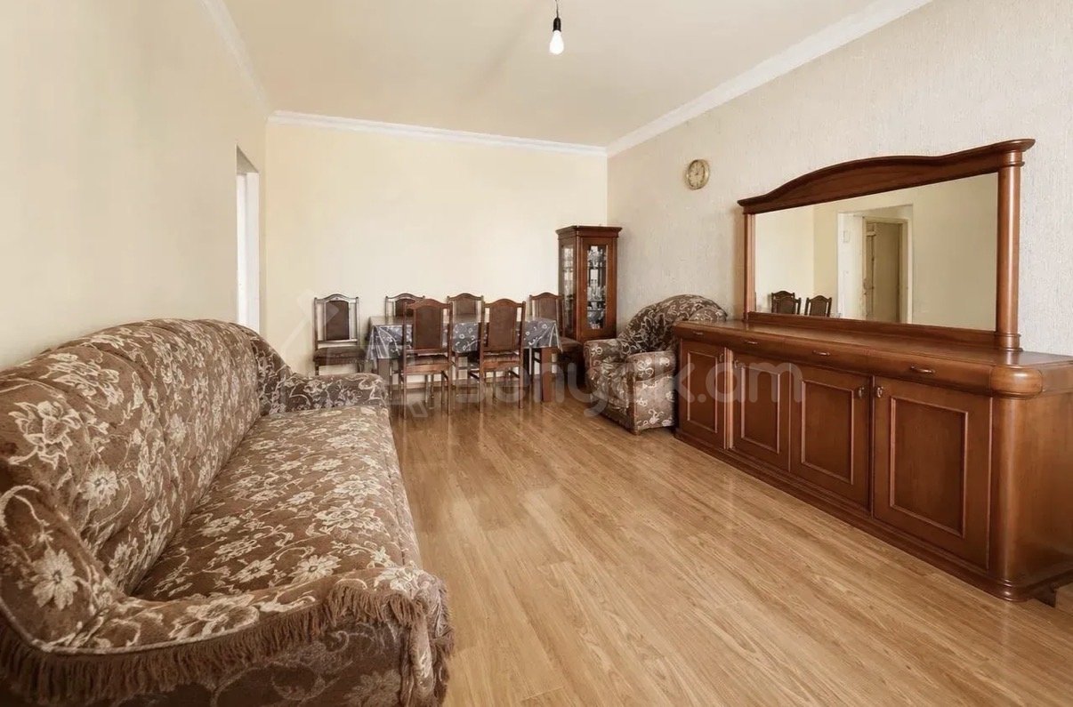 4 Սենյականոց Բնակարան, 2քմ, 7/9 հարկ, Կոսմետիկ Վերանորոգված