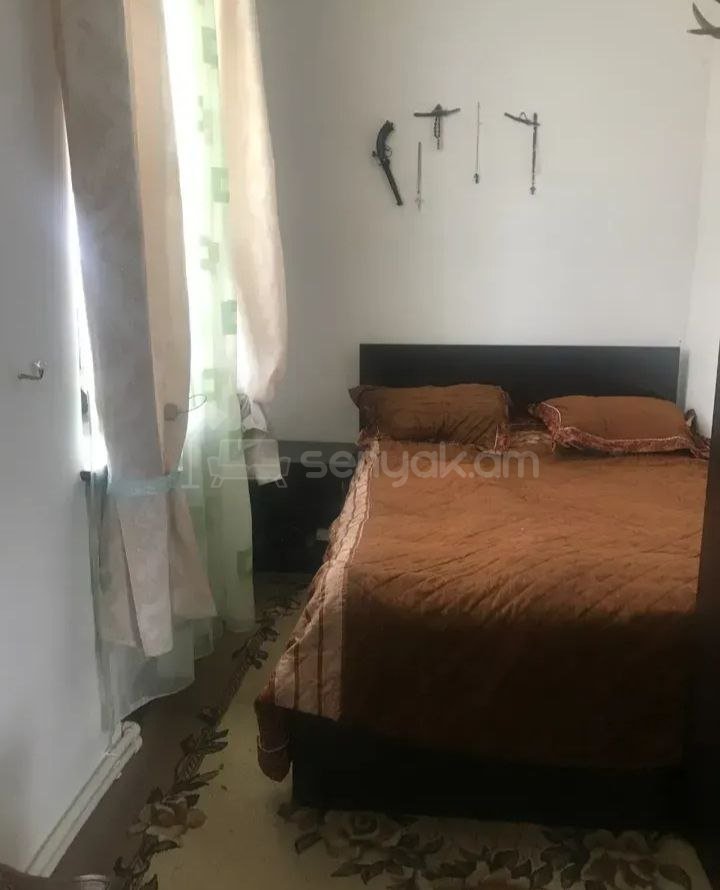 4 Սենյականոց Բնակարան Քարե Շենքում, 70քմ, 5/5 հարկ, Կոսմետիկ Վերանորոգված, Կահավորված, Արևկող