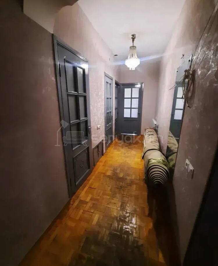 3 Սենյականոց Բնակարան Քարե Շենքում, 68քմ, 4/5 հարկ, Կոսմետիկ Վերանորոգված