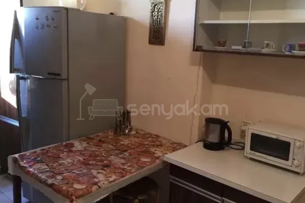 2 Սենյականոց Բնակարան Քարե Շենքում, 56քմ, 5/5 հարկ, Կոսմետիկ Վերանորոգված