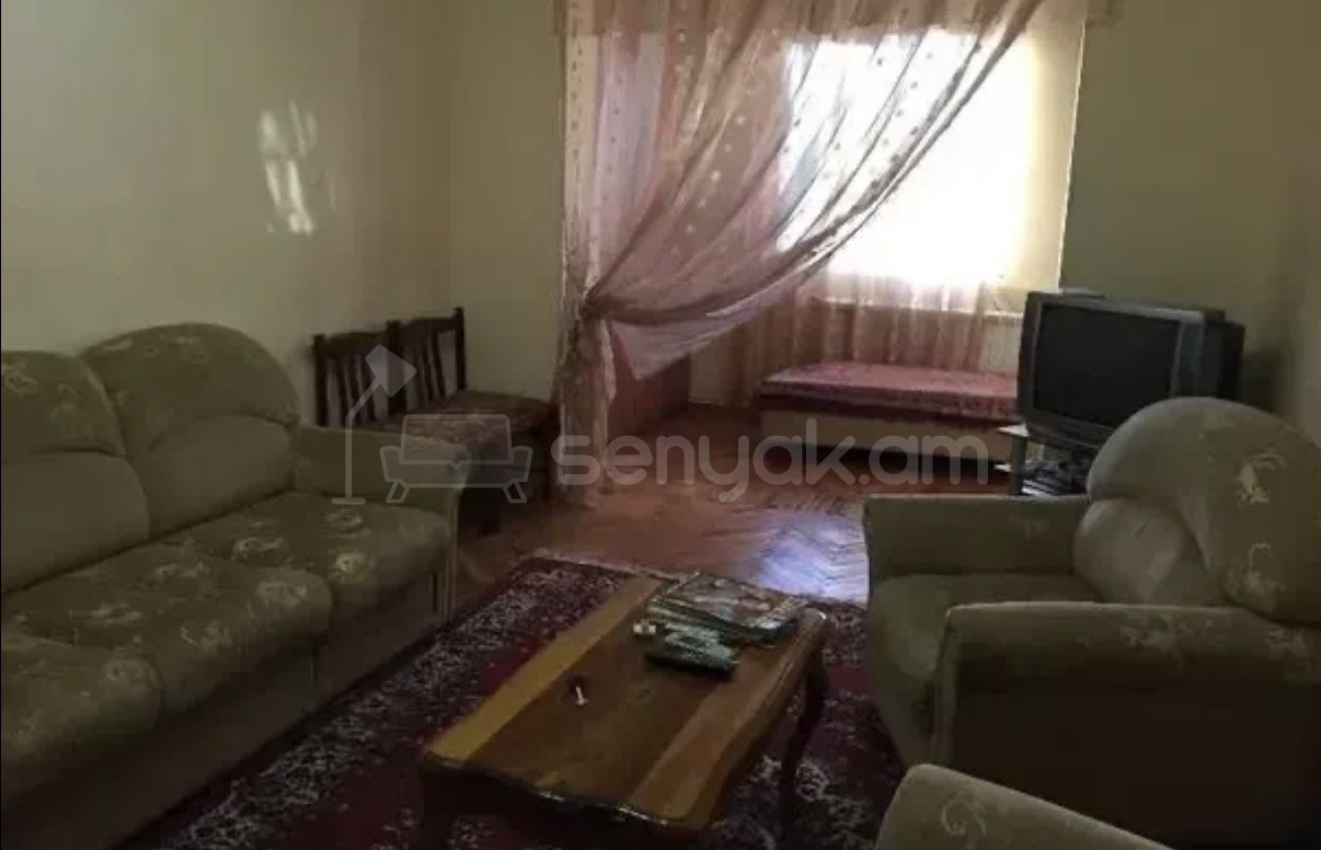2 Սենյականոց Բնակարան Քարե Շենքում, 56քմ, 5/5 հարկ, Կոսմետիկ Վերանորոգված