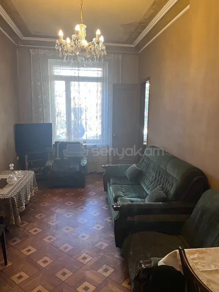 2 Սենյականոց Բնակարան Քարե Շենքում, 53քմ, 2/4 հարկ, Պետական Վիճակում