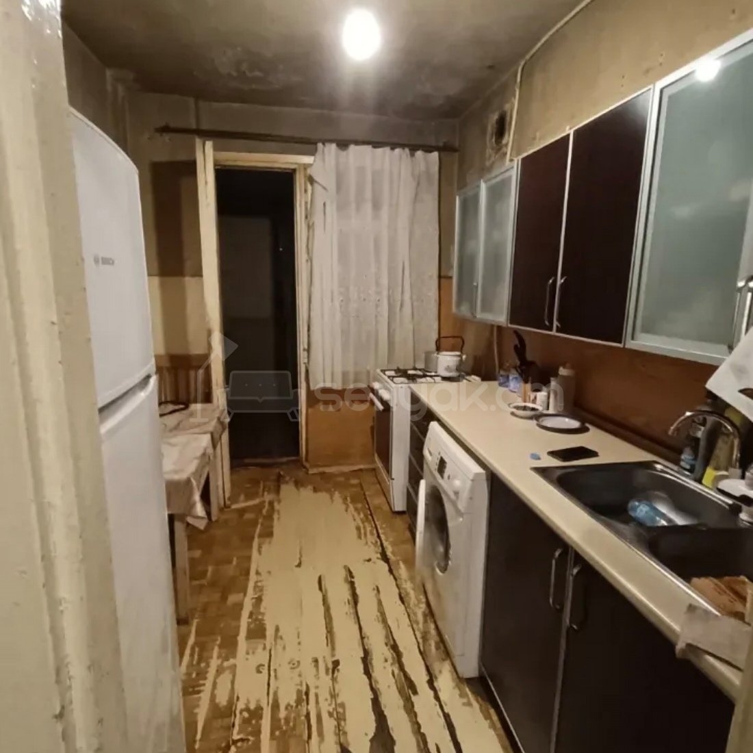 3 Սենյականոց Բնակարան, 80քմ, 8/9 հարկ, Պետական Վիճակում