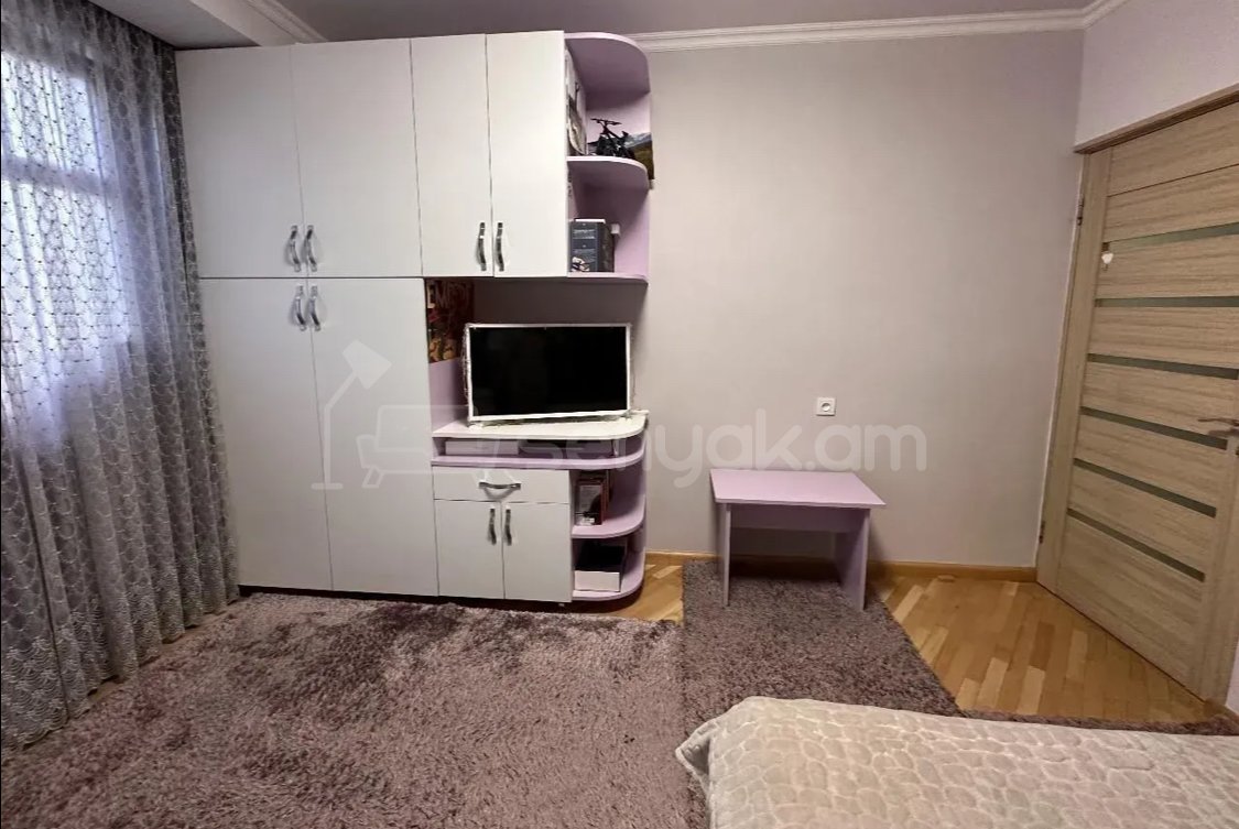 4 Սենյականոց Բնակարան, 79քմ, 2/19 հարկ, Կապիտալ Վերանորոգված