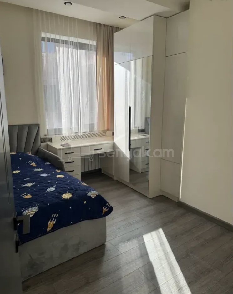 3 Սենյականոց Բնակարան Նորակառույցում, 85քմ, 14/16 հարկ, Դիզայներական Վերանորոգված, Կահավորված