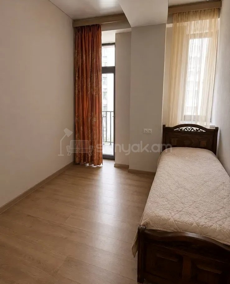 4 Սենյականոց Բնակարան Նորակառույցում, 100քմ, 7/16 հարկ, Դիզայներական Վերանորոգված