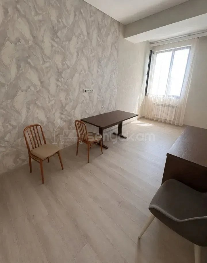 4 Սենյականոց Բնակարան Նորակառույցում, 100քմ, 7/16 հարկ, Դիզայներական Վերանորոգված