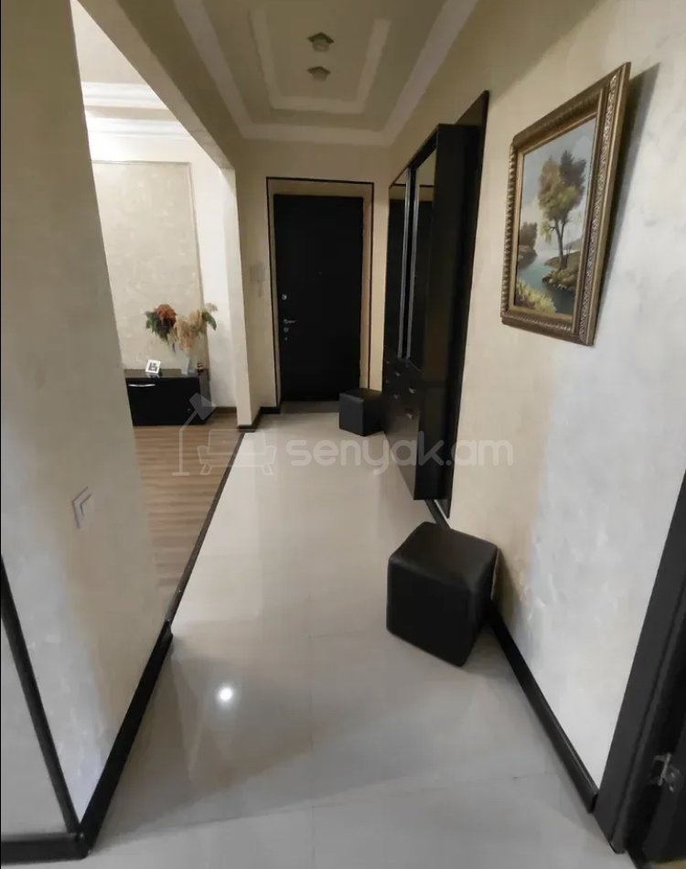 3 Սենյականոց Բնակարան Քարե Շենքում, 70քմ, 4/4 հարկ, Կոսմետիկ Վերանորոգված, Կահավորված