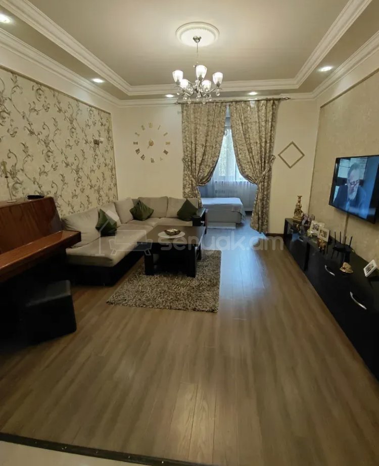 3 Սենյականոց Բնակարան Քարե Շենքում, 70քմ, 4/4 հարկ, Կոսմետիկ Վերանորոգված, Կահավորված