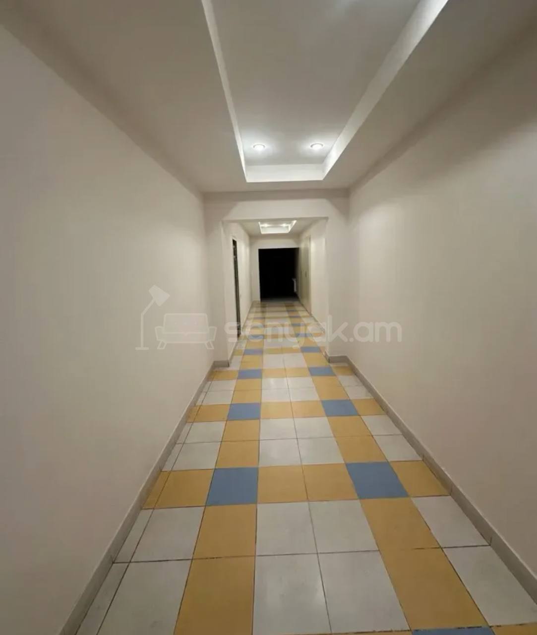 Օֆիսային Տարածք, 300քմ, Կապիտալ Վերանորոգված