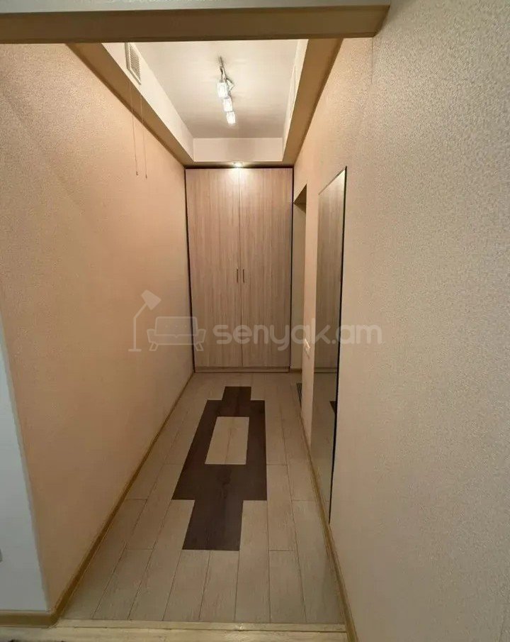 2 Սենյականոց Բնակարան Քարե Շենքում, 50քմ, 3/5 հարկ, Կապիտալ Վերանորոգված