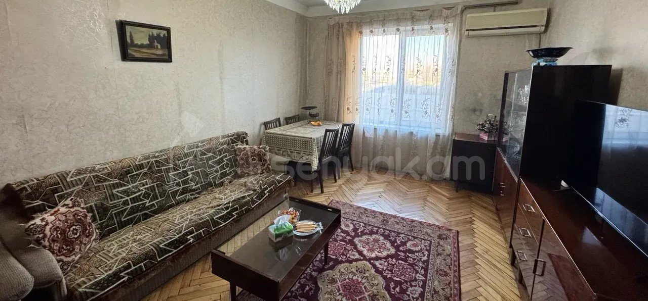 3 Սենյականոց Բնակարան Քարե Շենքում, 76քմ, 3/5 հարկ, Պետական Վիճակում