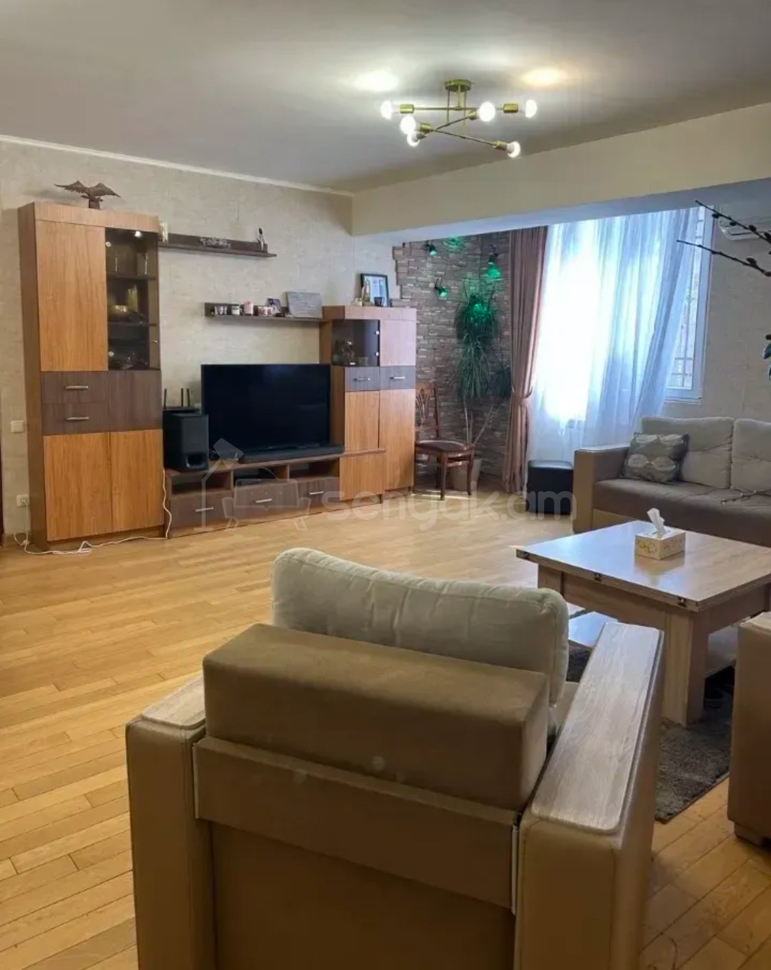 5 Սենյականոց Բնակարան, 120քմ, 1/14 հարկ, Կապիտալ Վերանորոգված