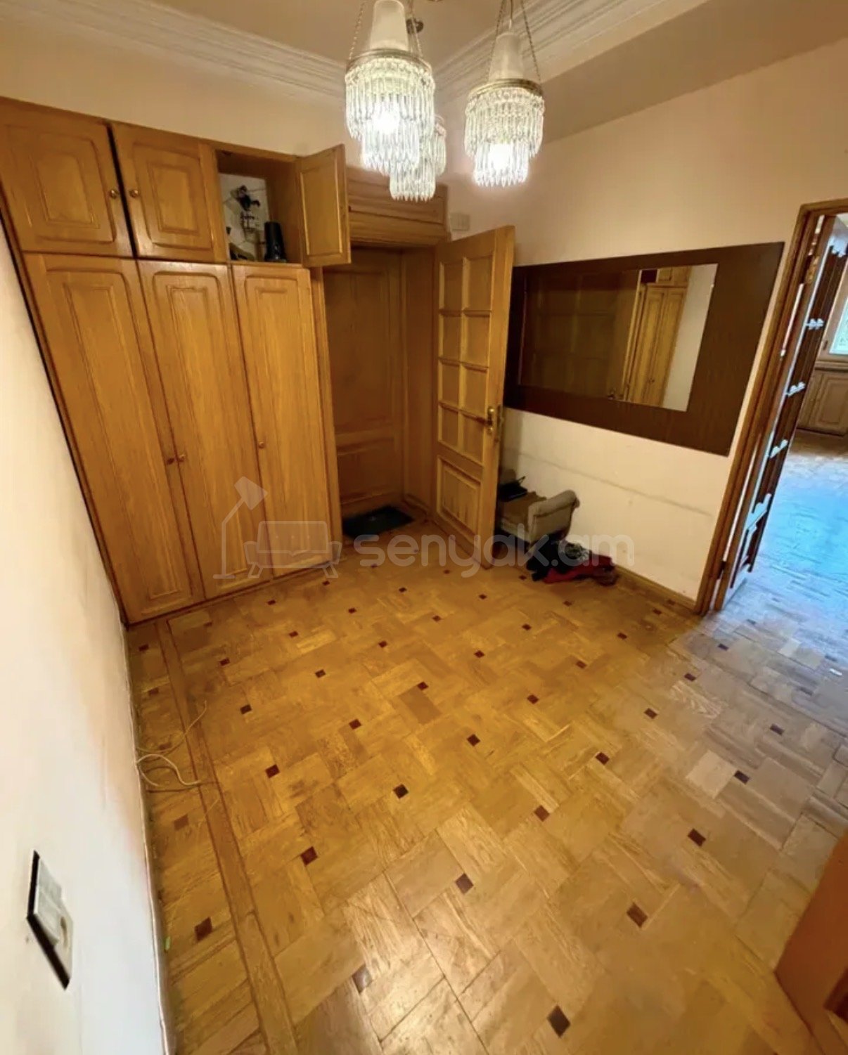 4 Սենյականոց Բնակարան, 92քմ, 2/14 հարկ, Նորմալ Վիճակում