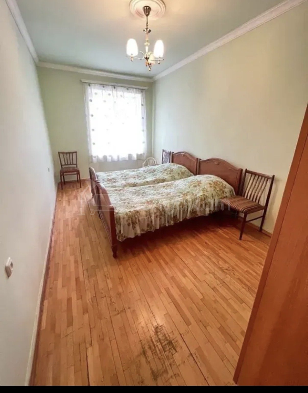 2 Սենյականոց Բնակարան Քարե Շենքում, 65քմ, 3/5 հարկ, Նորմալ Վիճակում, Կահավորված