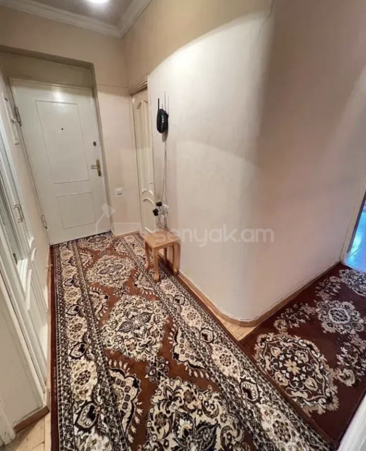 2 Սենյականոց Բնակարան Քարե Շենքում, 65քմ, 3/5 հարկ, Նորմալ Վիճակում, Կահավորված
