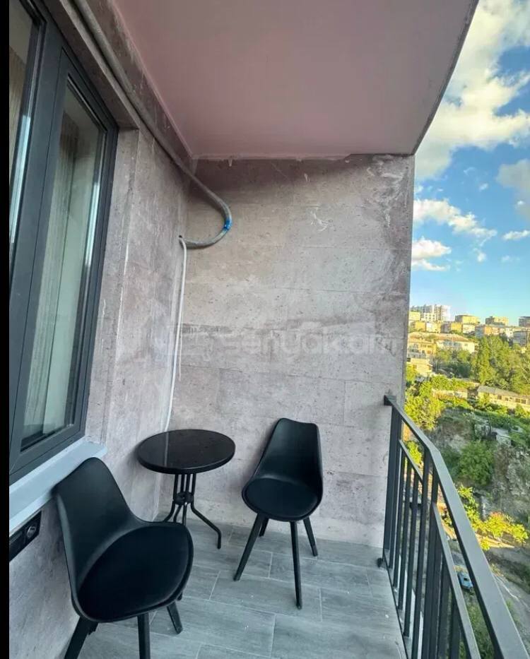 3 Սենյականոց Բնակարան Նորակառույցում, 85քմ, 14/16 հարկ, Դիզայներական Վերանորոգված, Կահավորված