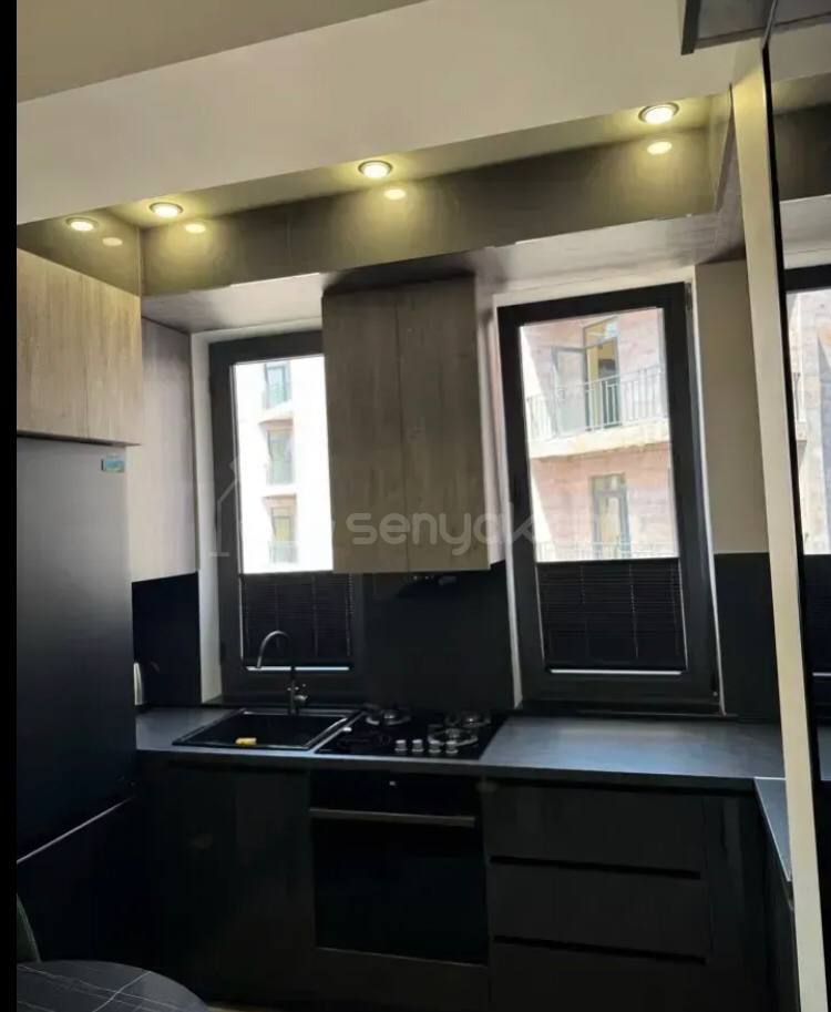 3 Սենյականոց Բնակարան Նորակառույցում, 85քմ, 14/16 հարկ, Դիզայներական Վերանորոգված, Կահավորված