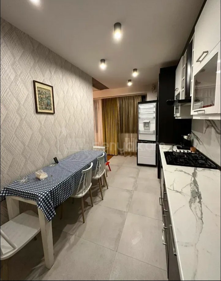 4 Սենյականոց Բնակարան, 90քմ, 7/9 հարկ, Կապիտալ Վերանորոգված, Կահավորված