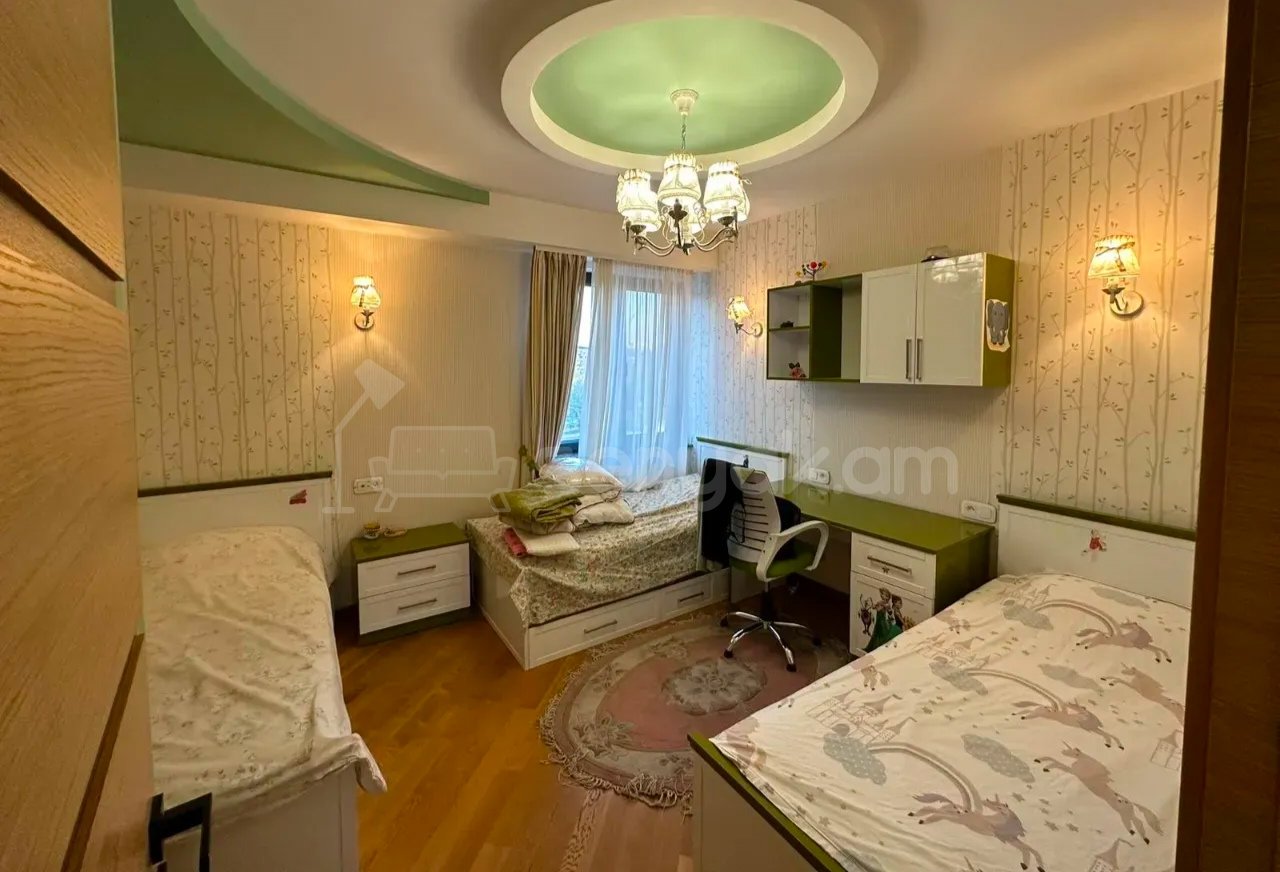 4 Սենյականոց Բնակարան, 90քմ, 7/9 հարկ, Կապիտալ Վերանորոգված, Կահավորված