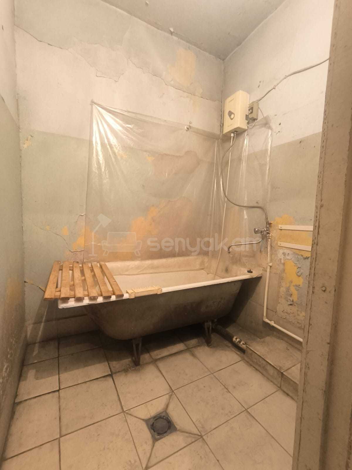 3 Սենյականոց Բնակարան, 68քմ, 2/9 հարկ, Պետական Վիճակում