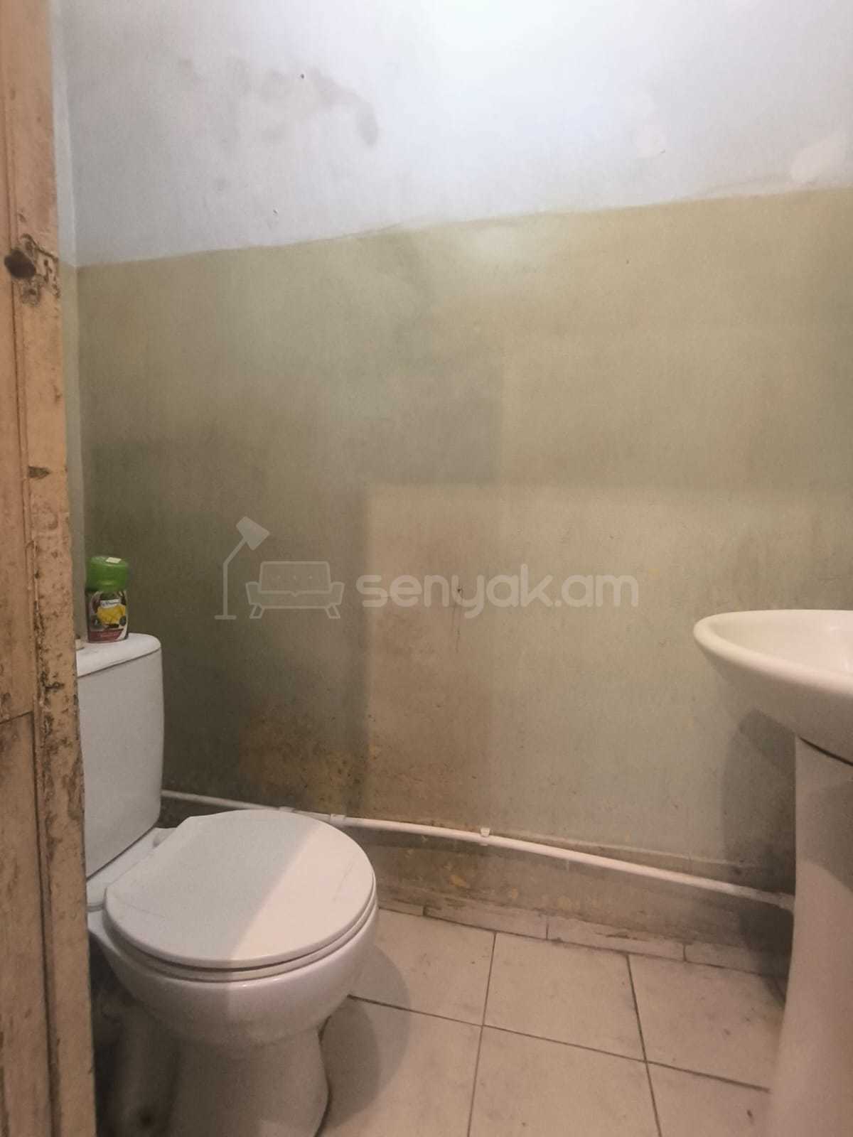 3 Սենյականոց Բնակարան, 68քմ, 2/9 հարկ, Պետական Վիճակում