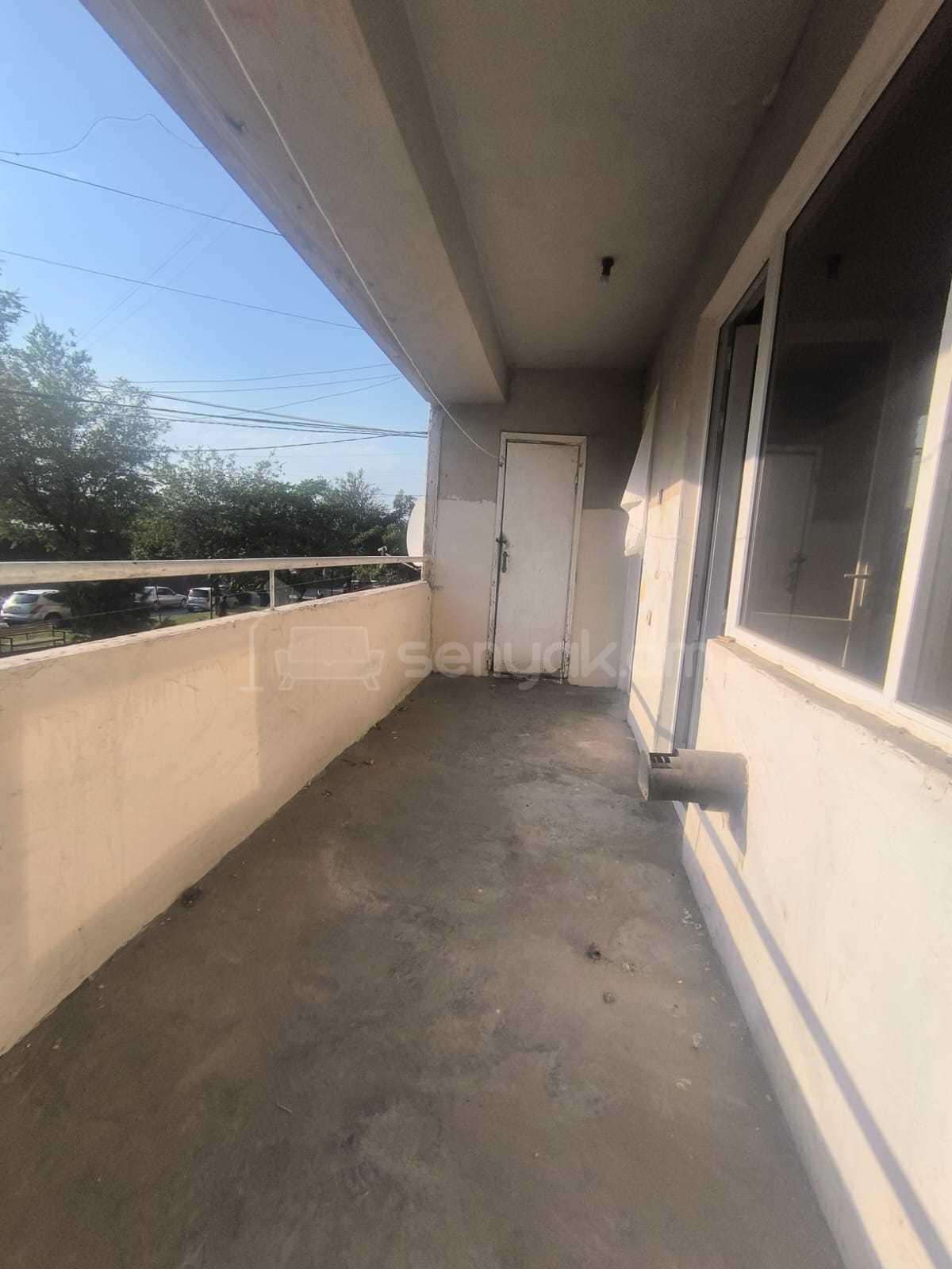 3 Սենյականոց Բնակարան, 68քմ, 2/9 հարկ, Պետական Վիճակում