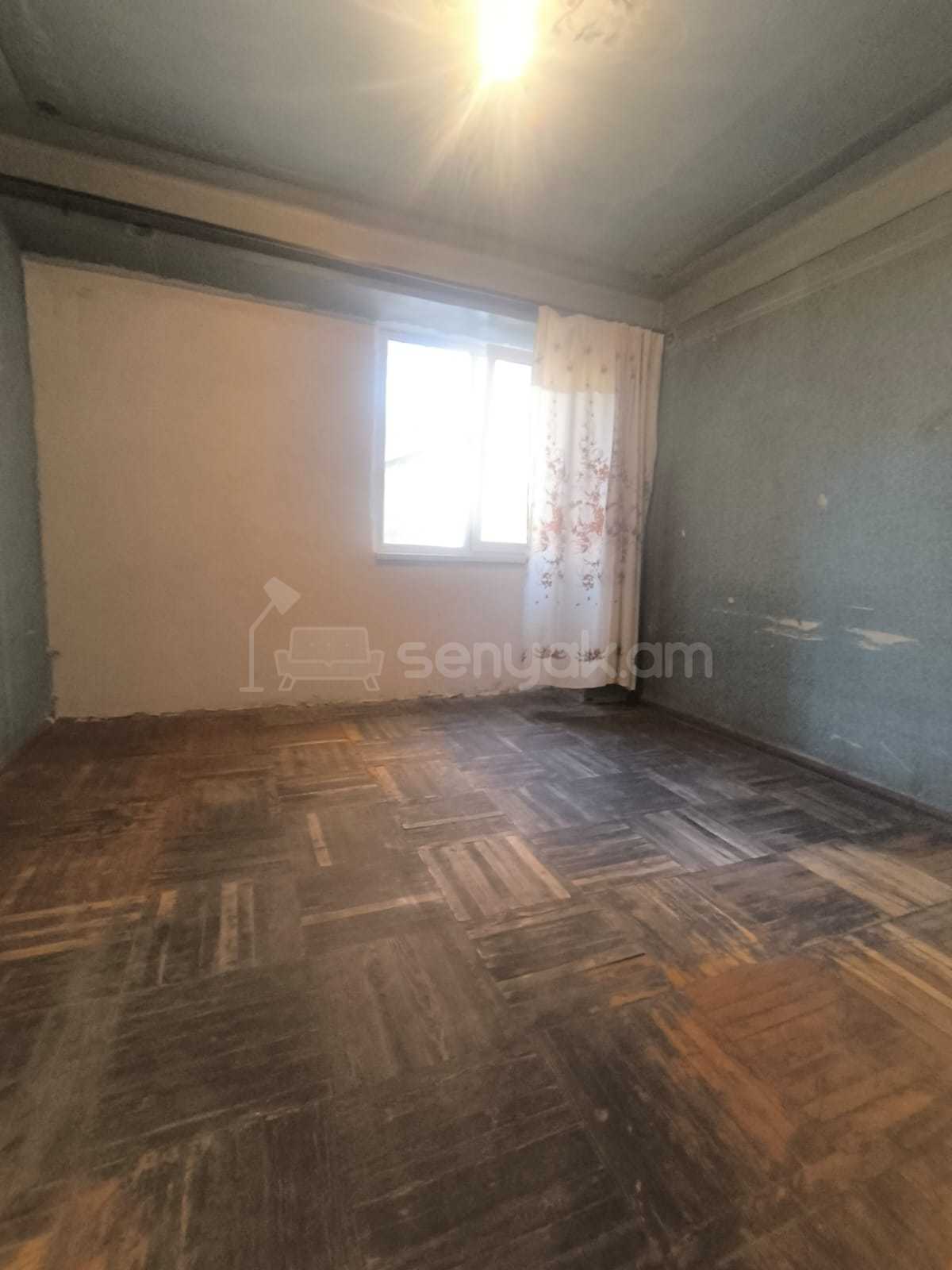 3 Սենյականոց Բնակարան, 68քմ, 2/9 հարկ, Պետական Վիճակում