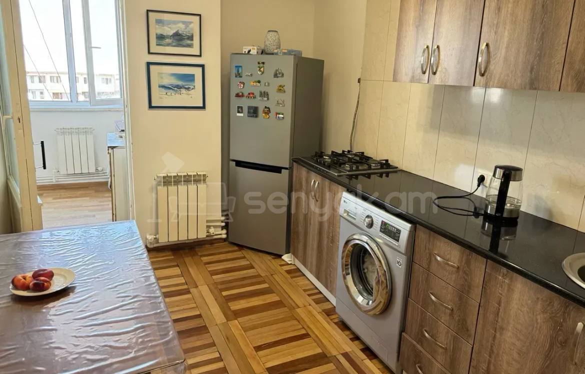 3 Սենյականոց Բնակարան, 94քմ, 9/10 հարկ, Կոսմետիկ Վերանորոգված, Կահավորված