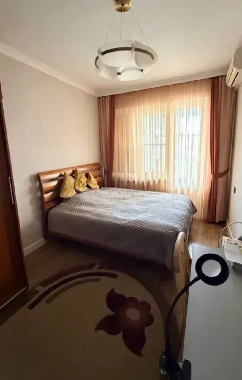 3 Սենյականոց Բնակարան Քարե Շենքում, 78քմ, 5/5 հարկ, Կապիտալ Վերանորոգված, Կահավորված