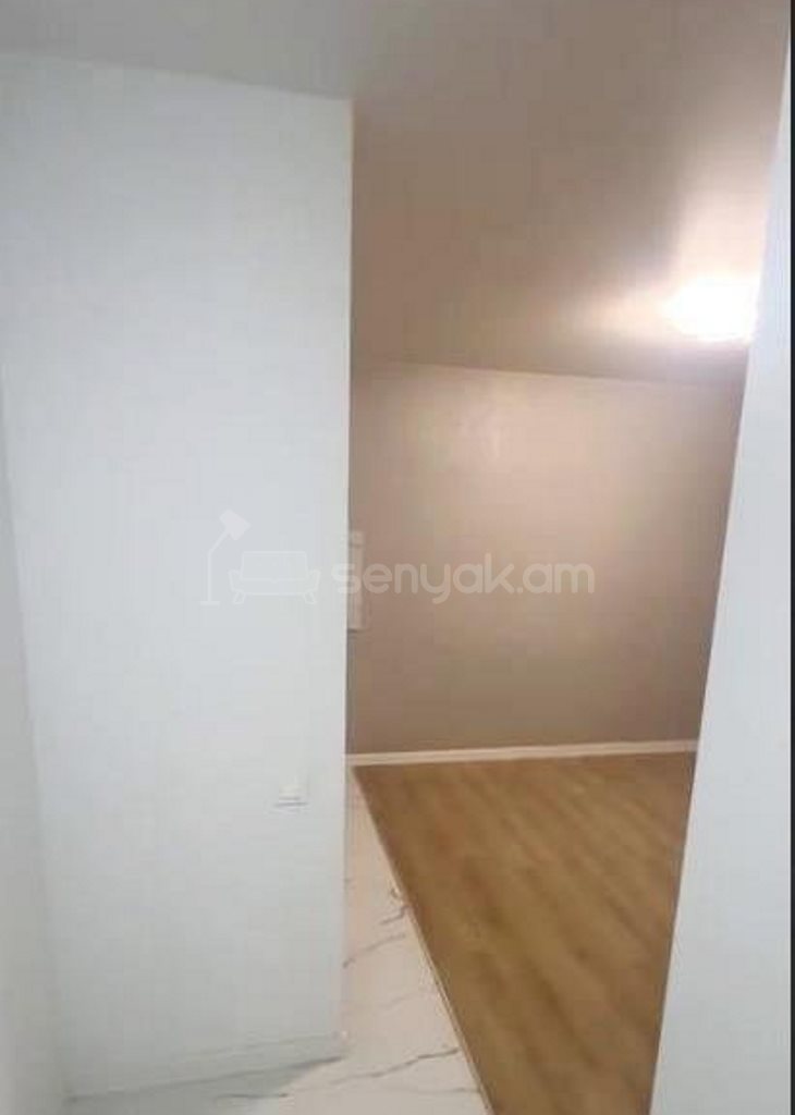 2 Սենյականոց Բնակարան, 30քմ, 1/5 հարկ, Կապիտալ Վերանորոգված