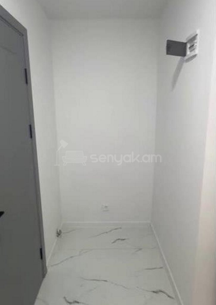 2 Սենյականոց Բնակարան, 30քմ, 1/5 հարկ, Կապիտալ Վերանորոգված