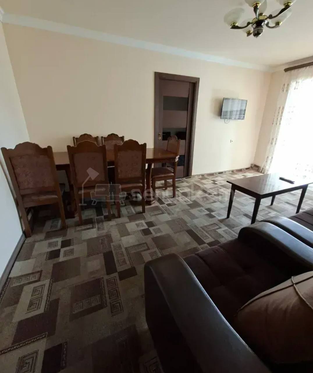 2 Սենյականոց Բնակարան Քարե Շենքում, 60քմ, 4/5 հարկ, Կապիտալ Վերանորոգված, Կահավորված