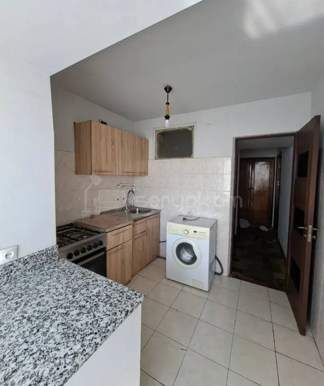2 Սենյականոց Բնակարան Քարե Շենքում, 60քմ, 4/5 հարկ, Կապիտալ Վերանորոգված, Կահավորված