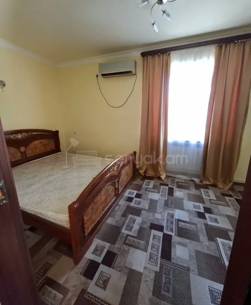 2 Սենյականոց Բնակարան Քարե Շենքում, 60քմ, 4/5 հարկ, Կապիտալ Վերանորոգված, Կահավորված