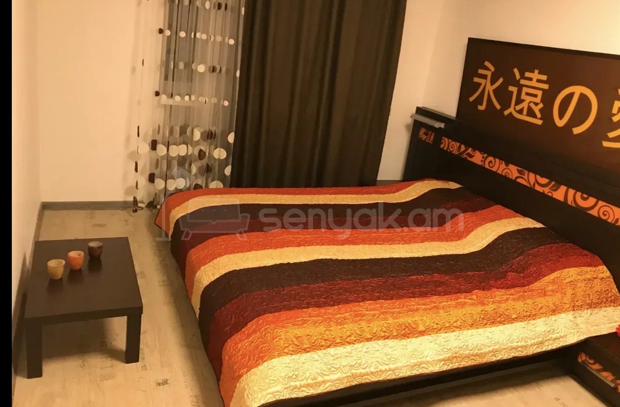 3 Սենյականոց Բնակարան Քարե Շենքում, 72քմ, 1/4 հարկ, Կապիտալ Վերանորոգված, Կահավորված, Արևկող