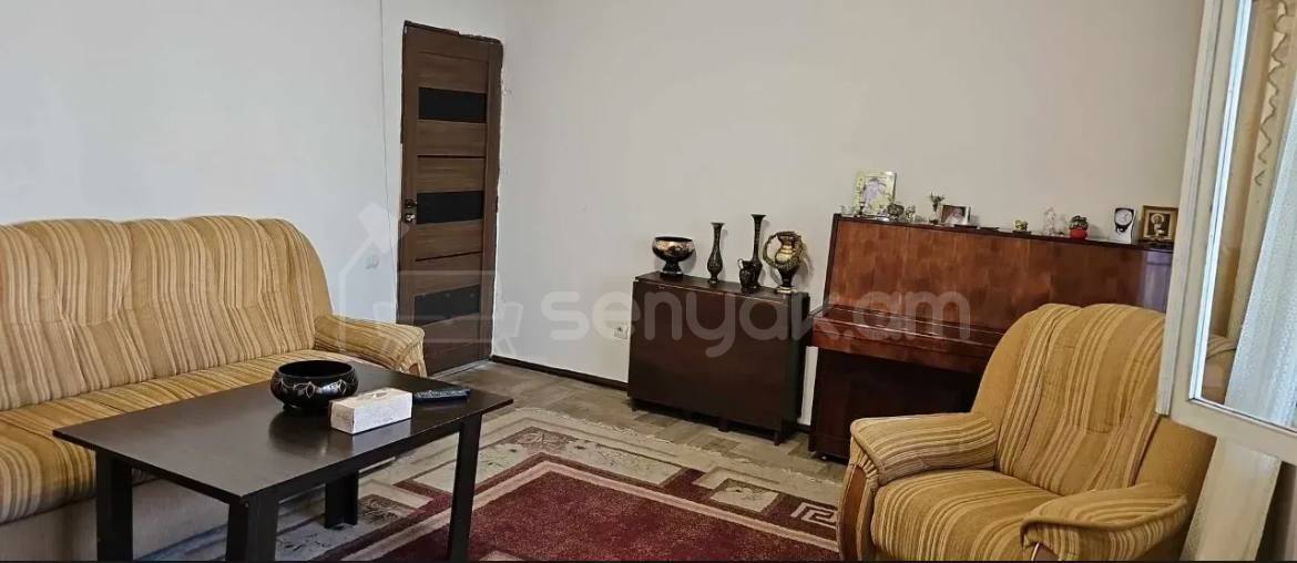 4 Սենյականոց Բնակարան, 84քմ, 5/9 հարկ, Նորմալ Վիճակում