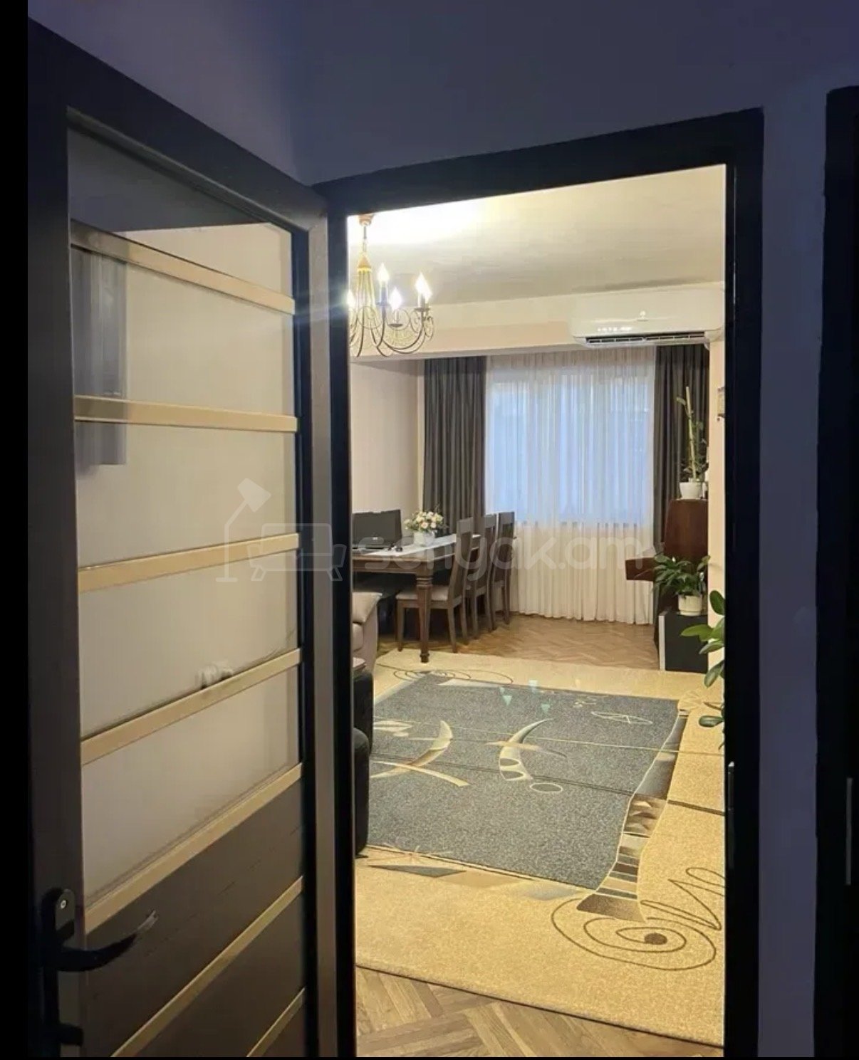 3 Սենյականոց Բնակարան Քարե Շենքում, 75քմ, 2/5 հարկ, Կապիտալ Վերանորոգված
