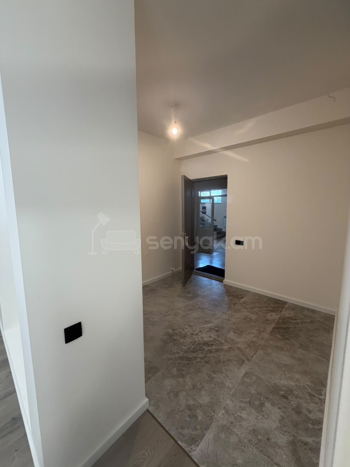 1 Սենյականոց Բնակարան Նորակառույցում, 41քմ, 1/12 հարկ, Կապիտալ Վերանորոգված