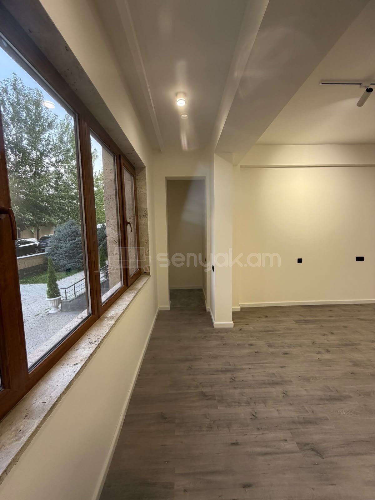 1 Սենյականոց Բնակարան Նորակառույցում, 41քմ, 1/12 հարկ, Կապիտալ Վերանորոգված