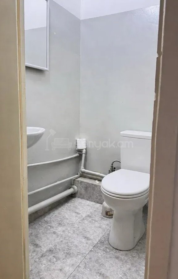 4 Սենյականոց Բնակարան, 96քմ, 9/10 հարկ, Կապիտալ Վերանորոգված, Կահավորված, Արևկող